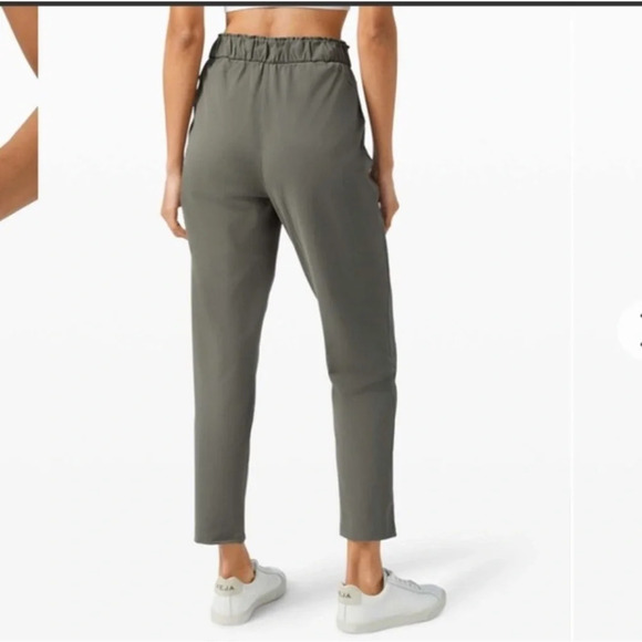 Lululemon Keep Moving Pants Size 6 Grey Sage B2 - Picture 2 of 8